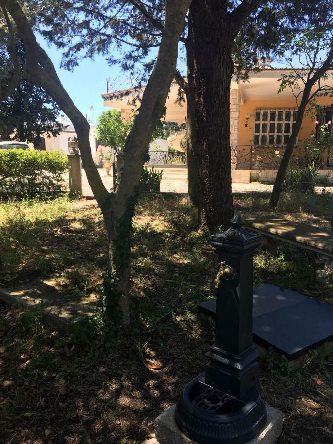 Villa L'Ottagono Con Cucina Parcheggio Privato Telecamerizzato E Wifi Gioia Del Colle Exterior foto