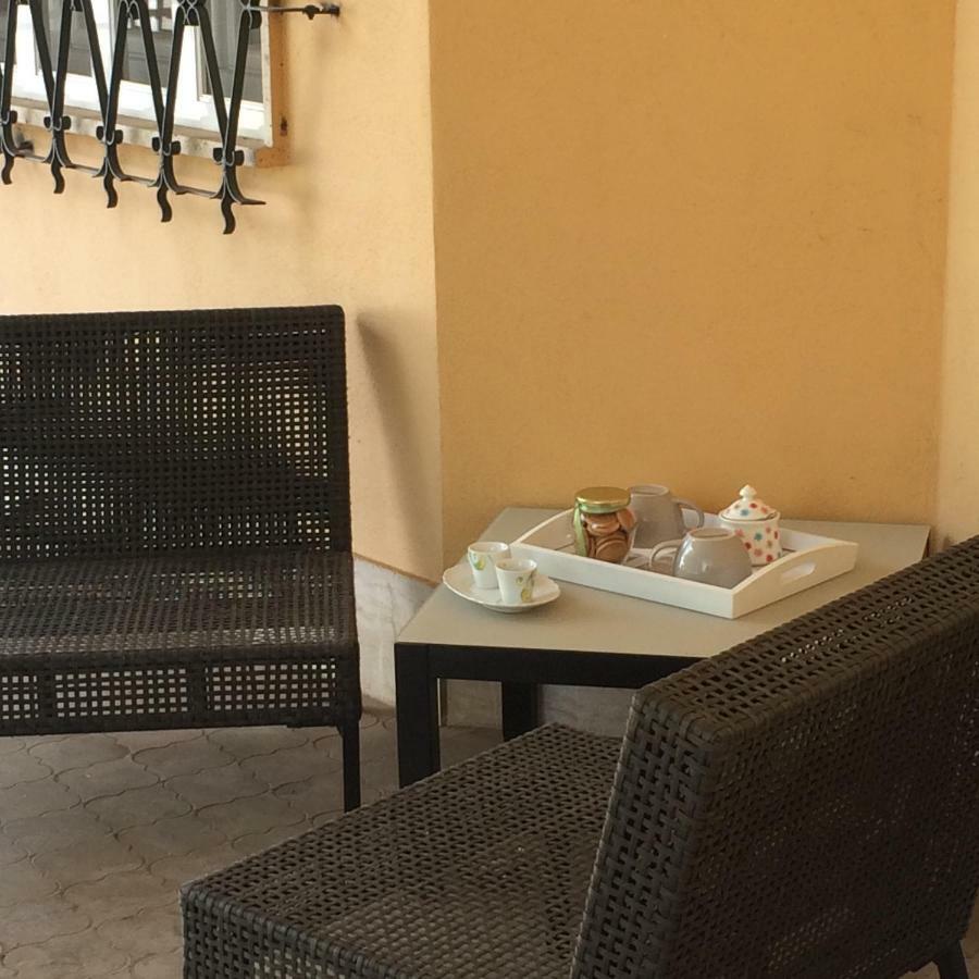 Villa L'Ottagono Con Cucina Parcheggio Privato Telecamerizzato E Wifi Gioia Del Colle Exterior foto